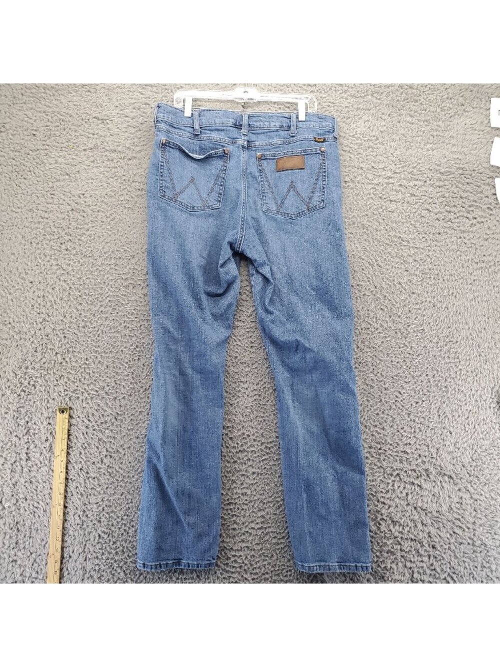 Wrangler Jeans Mens 36x34 Blue Slim Straight Classic Denim Made In Bangladesh